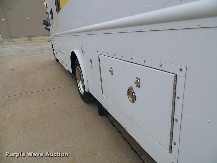 image for item DF7179 2003 Freightliner MT55 DWI/DUI enforcement/command center truck