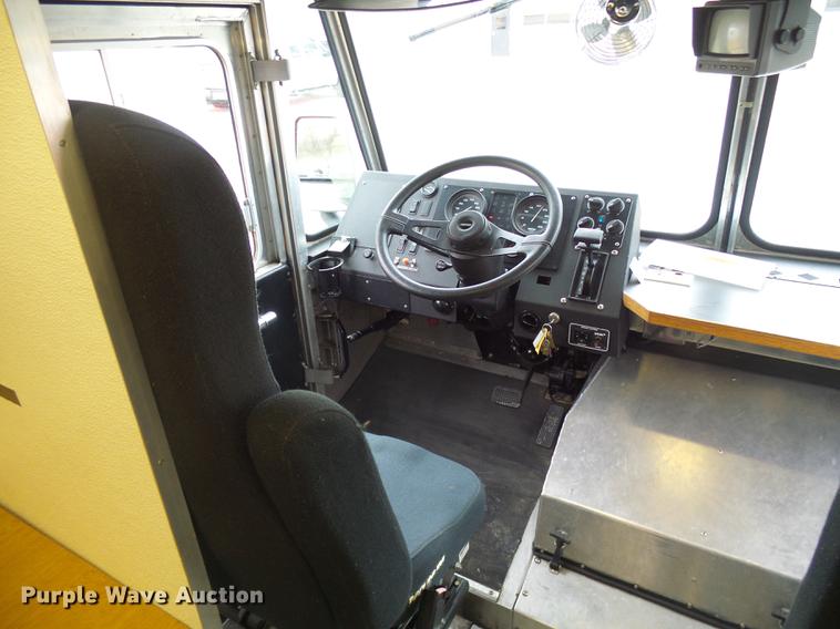 image for item DF7179 2003 Freightliner MT55 DWI/DUI enforcement/command center truck