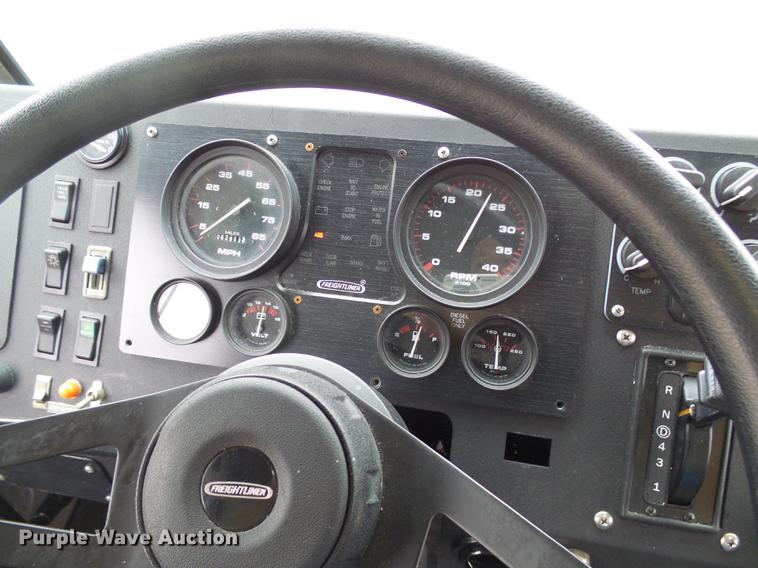 image for item DF7179 2003 Freightliner MT55 DWI/DUI enforcement/command center truck