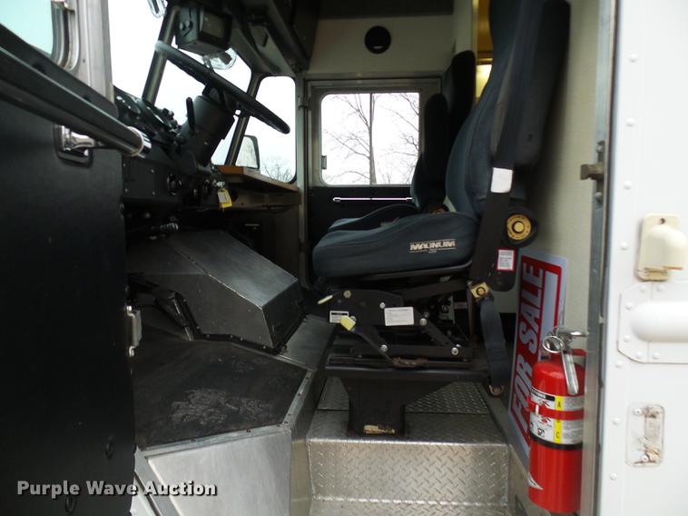 image for item DF7179 2003 Freightliner MT55 DWI/DUI enforcement/command center truck