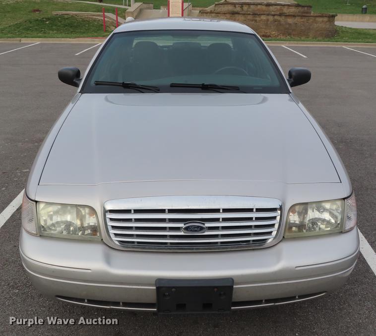 image for item DF7761 2009 Ford Crown Victoria Police Interceptor