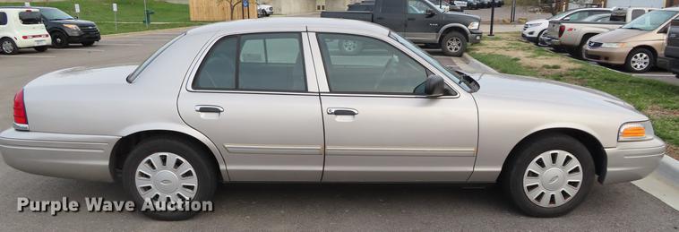image for item DF7761 2009 Ford Crown Victoria Police Interceptor