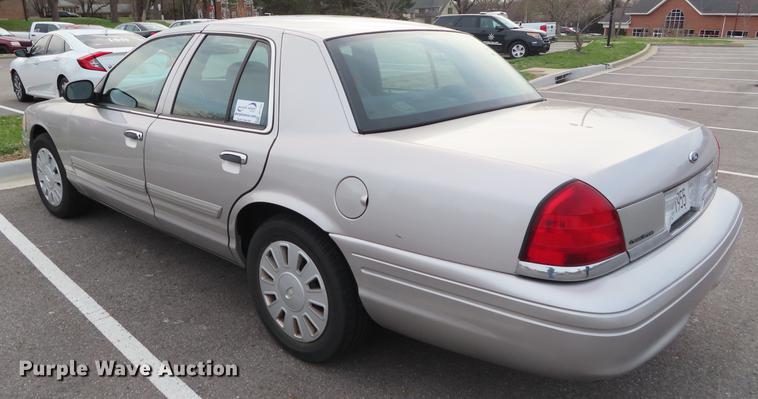 image for item DF7761 2009 Ford Crown Victoria Police Interceptor