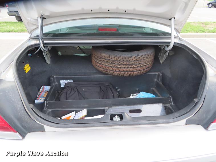 image for item DF7761 2009 Ford Crown Victoria Police Interceptor