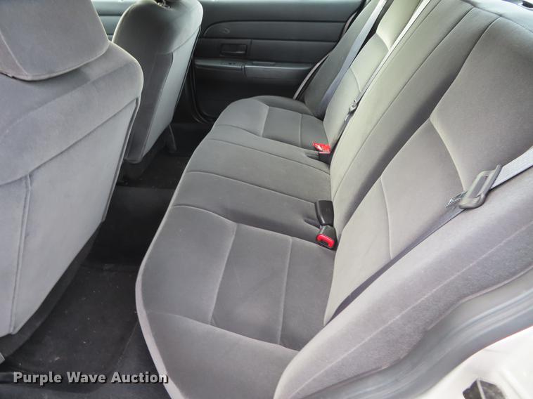 image for item DF7761 2009 Ford Crown Victoria Police Interceptor