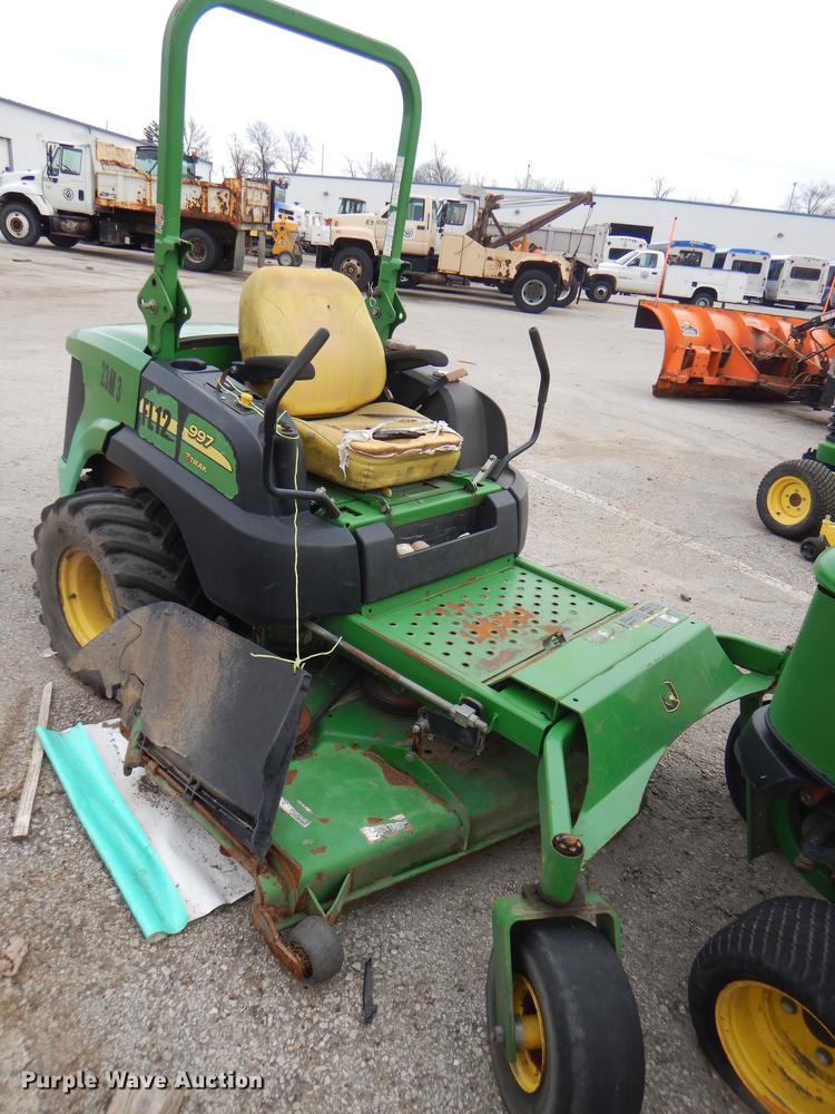 image for item DF7768 John Deere 997 ZTrak ZTR lawn mower