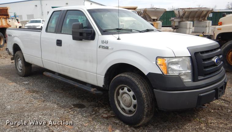 image for item DF7771 2010 Ford F150 SuperCab pickup truck