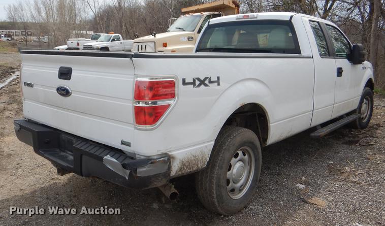 image for item DF7771 2010 Ford F150 SuperCab pickup truck