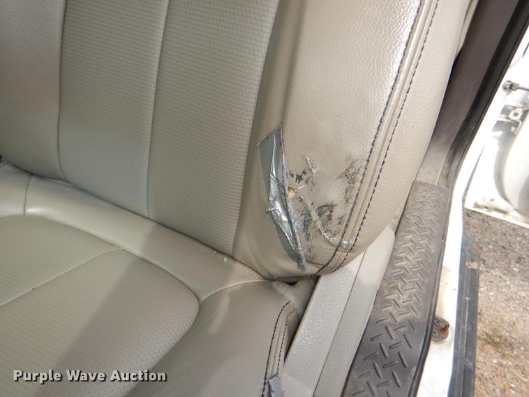 image for item DF7771 2010 Ford F150 SuperCab pickup truck