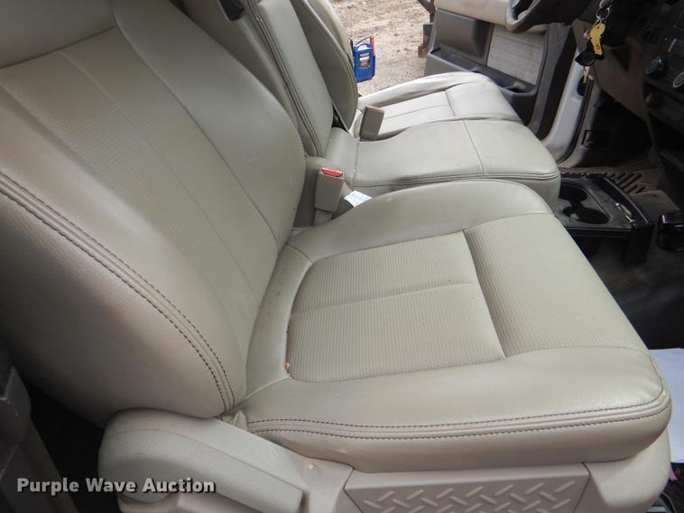 image for item DF7771 2010 Ford F150 SuperCab pickup truck