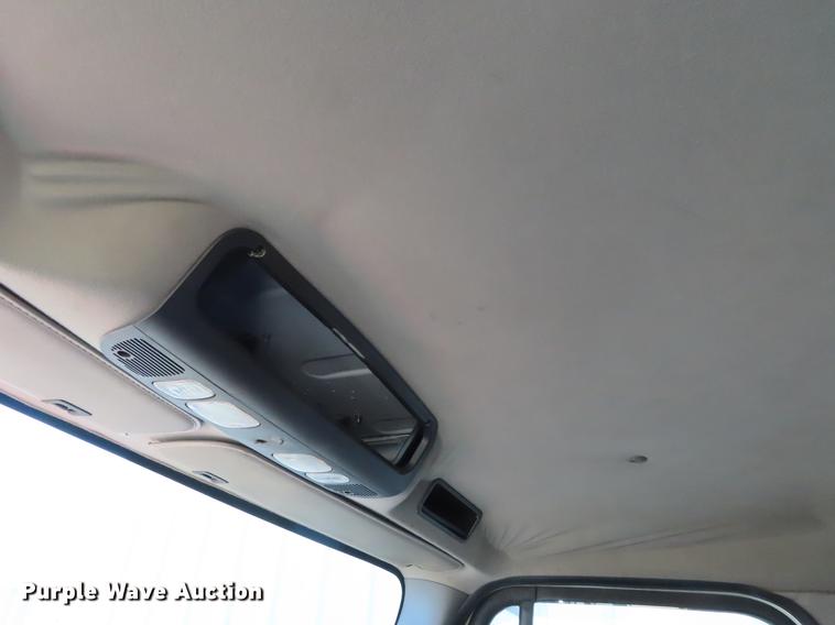 image for item DF7789 2011 Freightliner Business Class M2 refuse truck