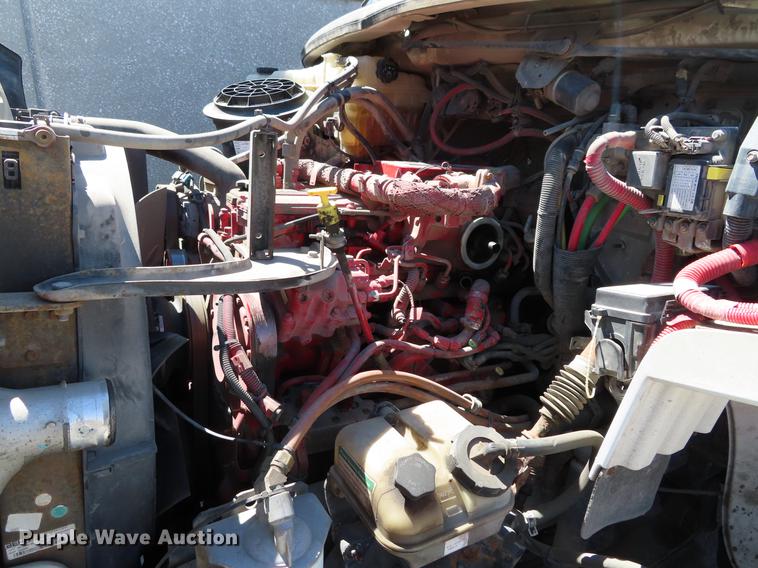 image for item DF7789 2011 Freightliner Business Class M2 refuse truck