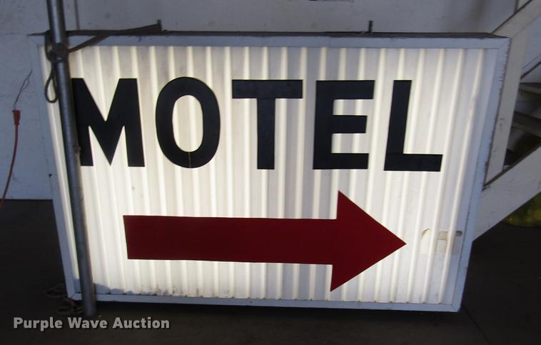 image for item DF7932 Motel sign