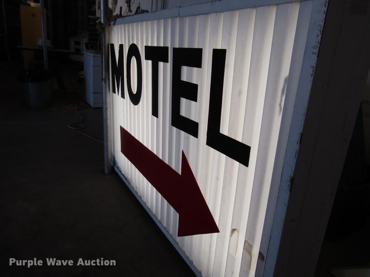 image for item DF7932 Motel sign