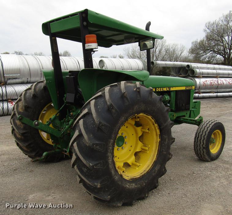 image for item DF7946 John Deere 2555 tractor