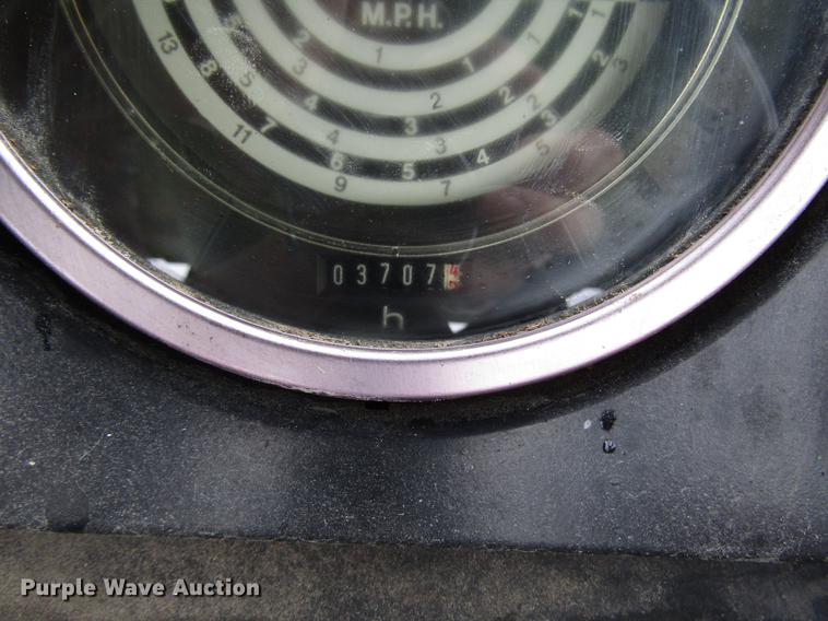 image for item DF7946 John Deere 2555 tractor