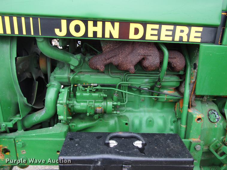 image for item DF7946 John Deere 2555 tractor
