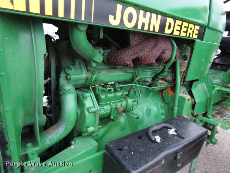 image for item DF7946 John Deere 2555 tractor