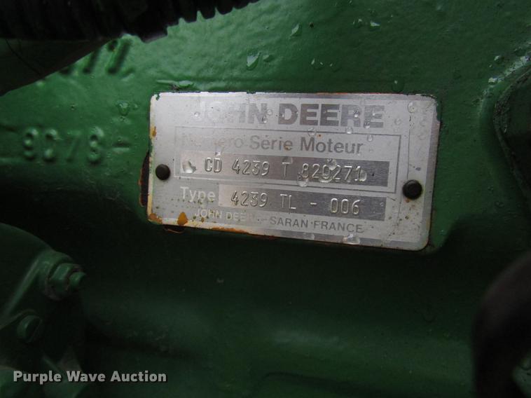 image for item DF7946 John Deere 2555 tractor