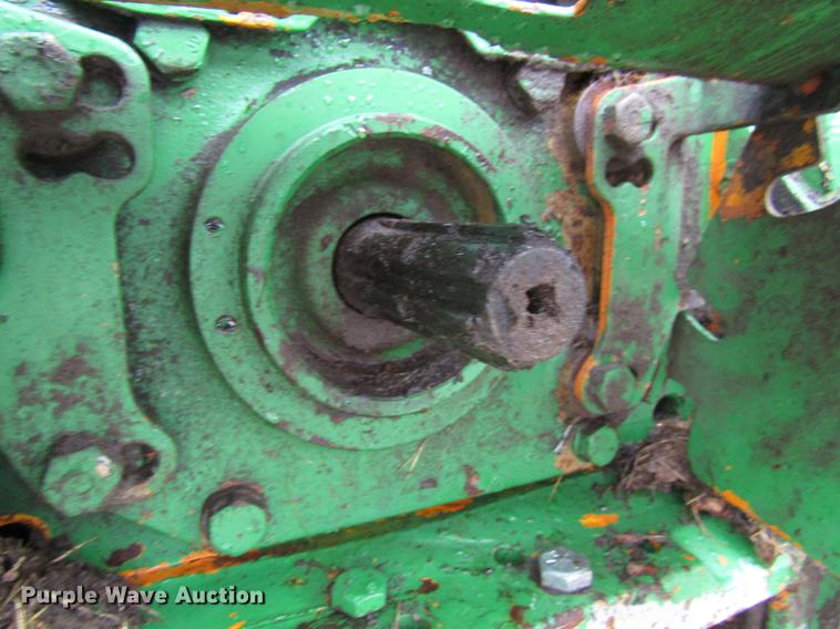 image for item DF7946 John Deere 2555 tractor