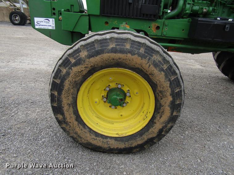 image for item DF7946 John Deere 2555 tractor