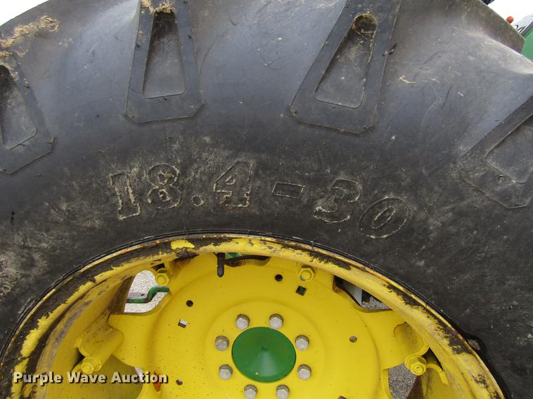 image for item DF7946 John Deere 2555 tractor