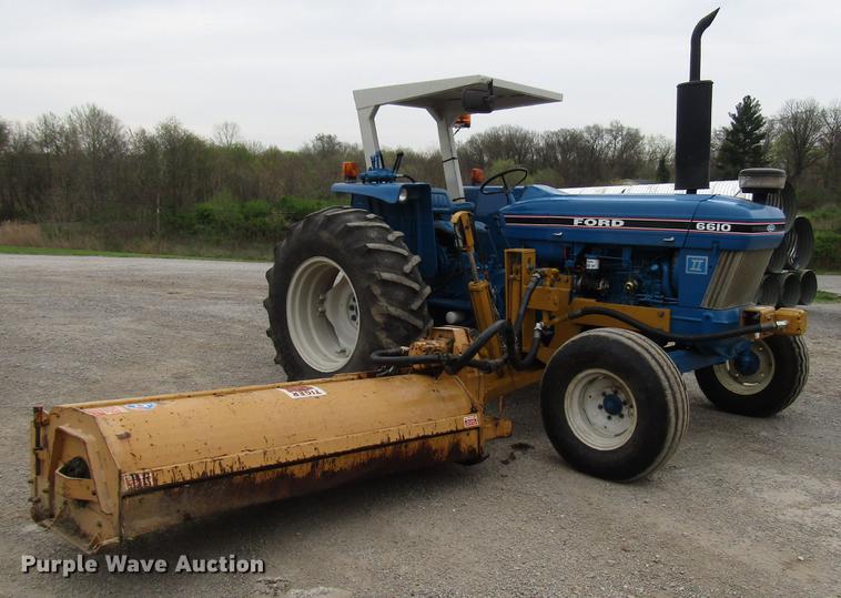 image for item DF7947 1985 Ford 6610 tractor