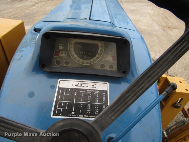 image for item DF7947 1985 Ford 6610 tractor