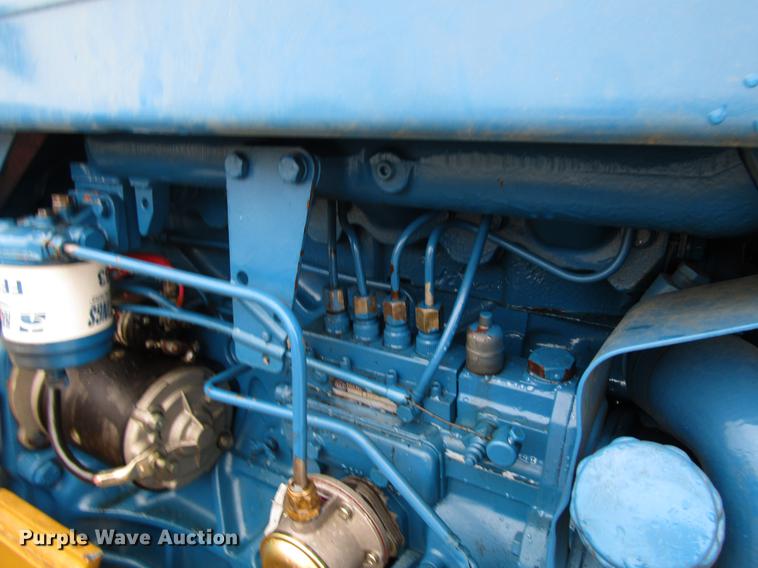 image for item DF7947 1985 Ford 6610 tractor