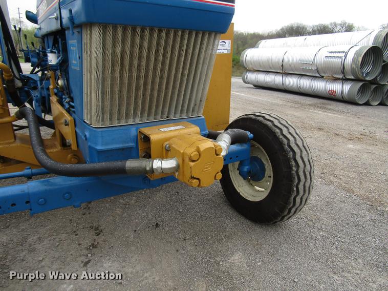 image for item DF7947 1985 Ford 6610 tractor