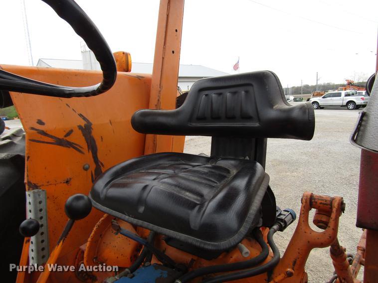 image for item DF7948 Ford 6600 tractor