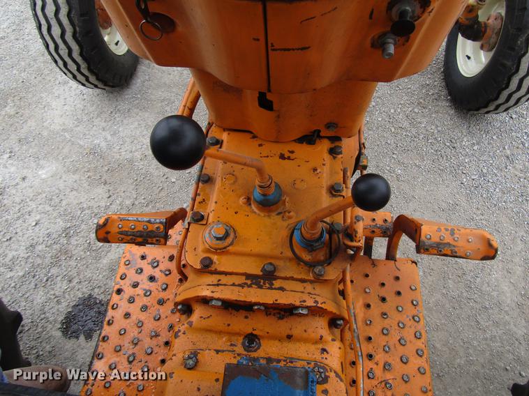 image for item DF7948 Ford 6600 tractor