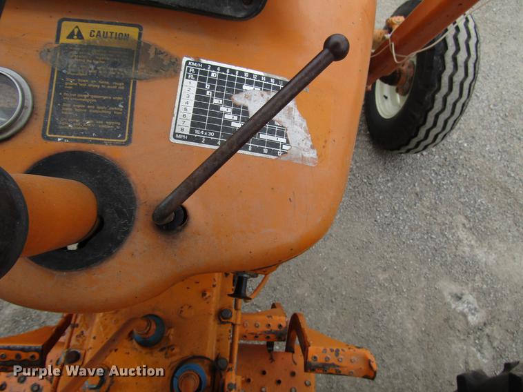 image for item DF7948 Ford 6600 tractor