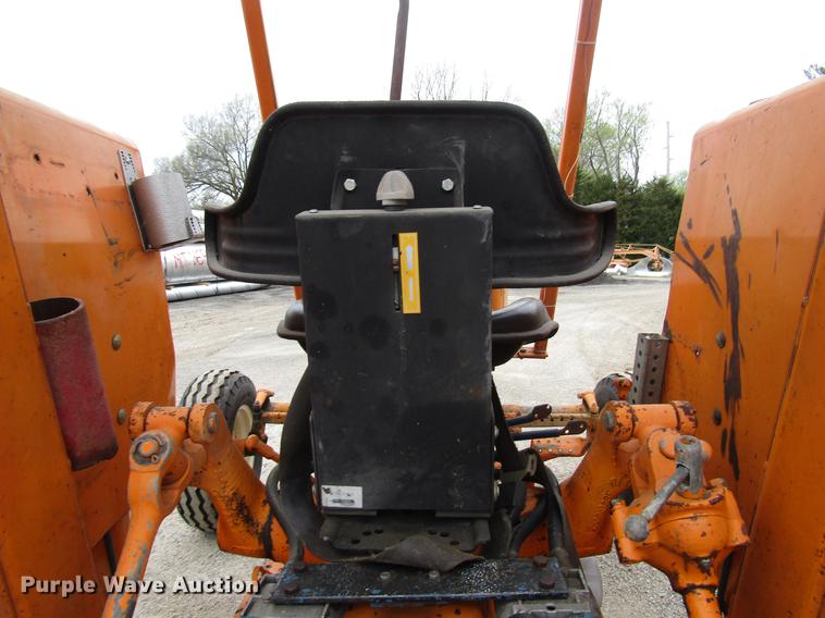 image for item DF7948 Ford 6600 tractor