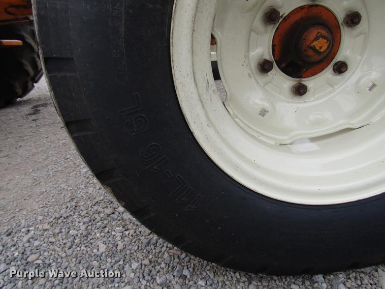 image for item DF7948 Ford 6600 tractor