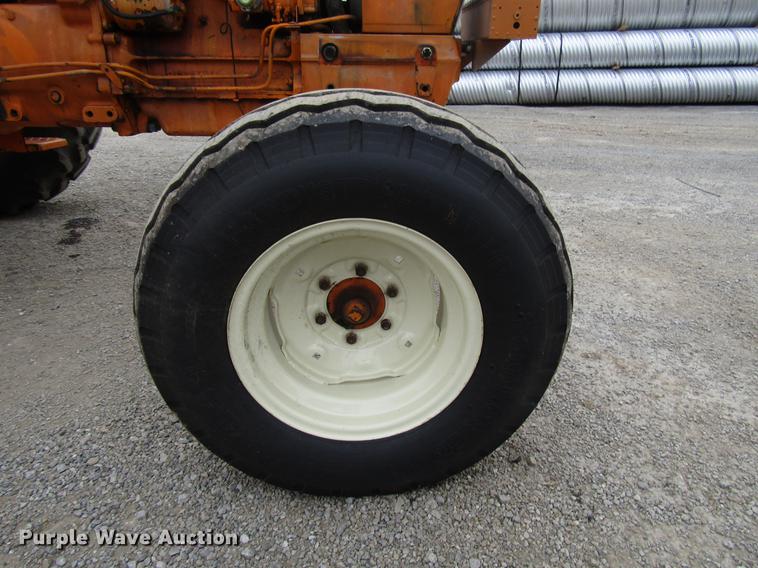 image for item DF7948 Ford 6600 tractor