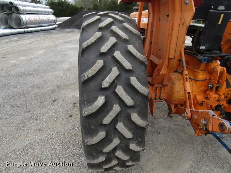 image for item DF7948 Ford 6600 tractor