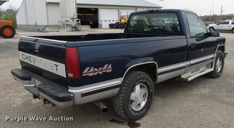 image for item DF7949 1996 Chevrolet K1500 pickup truck