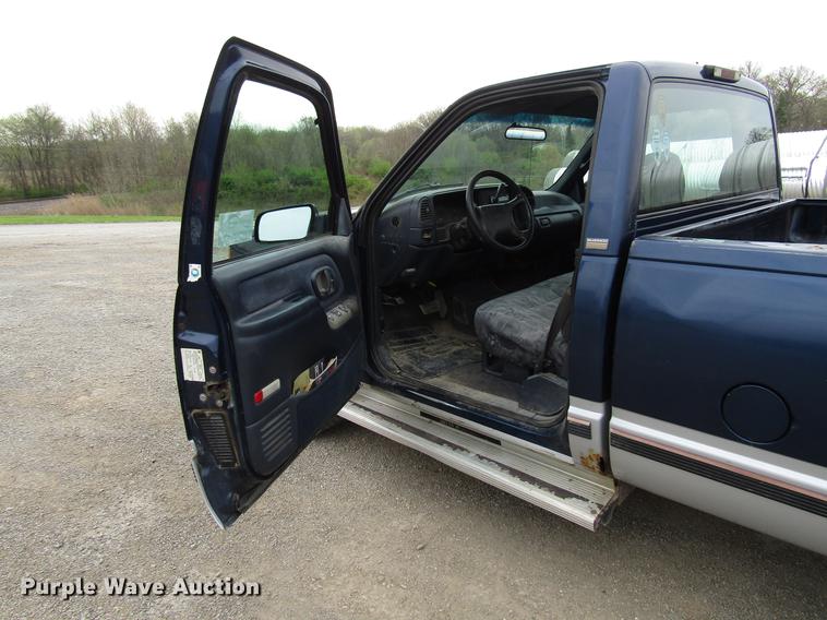 image for item DF7949 1996 Chevrolet K1500 pickup truck