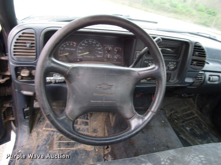 image for item DF7949 1996 Chevrolet K1500 pickup truck