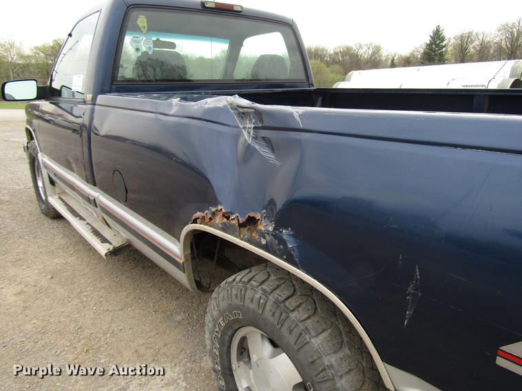 image for item DF7949 1996 Chevrolet K1500 pickup truck
