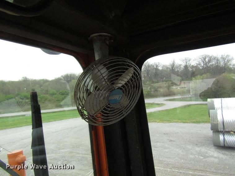 image for item DF7951 1977 John Deere 570A motor grader