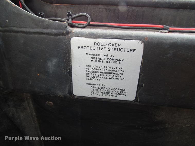 image for item DF7951 1977 John Deere 570A motor grader