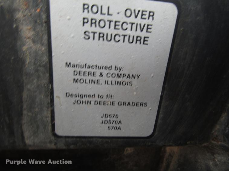 image for item DF7951 1977 John Deere 570A motor grader