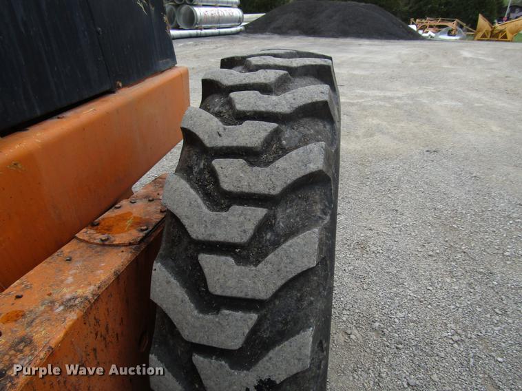 image for item DF7951 1977 John Deere 570A motor grader