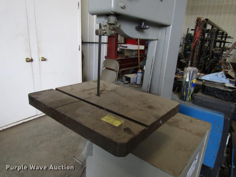 image for item DF7952 Delta vertical bandsaw