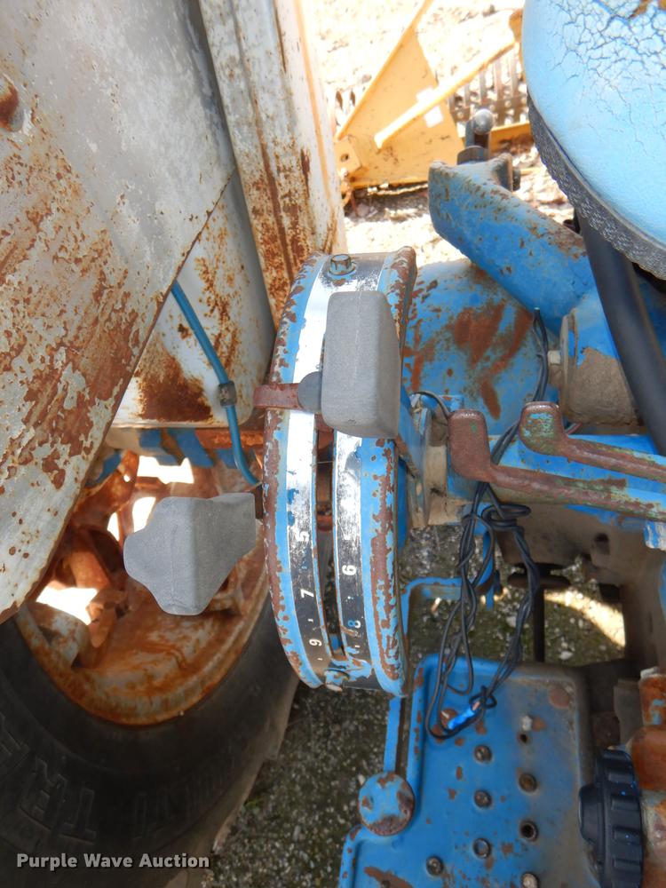 image for item DG0922 Ford DA224C 4600 tractor
