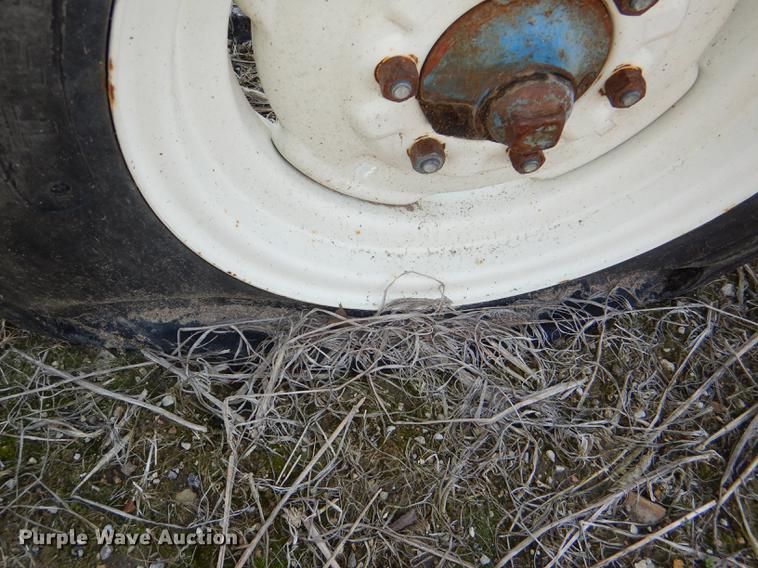 image for item DG0922 Ford DA224C 4600 tractor