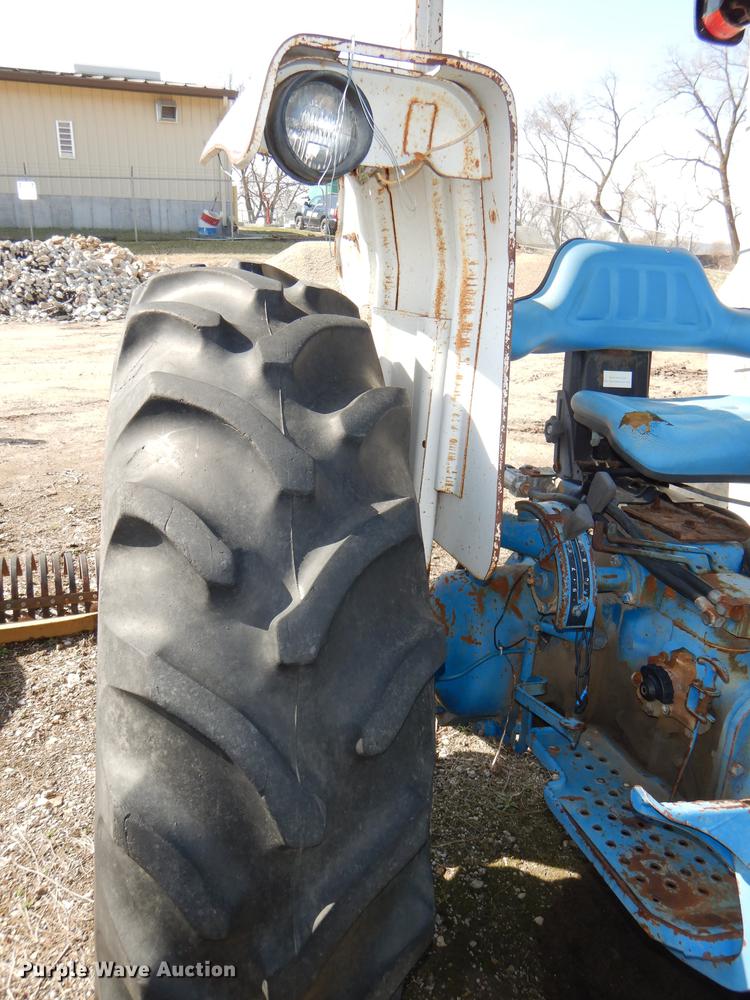 image for item DG0922 Ford DA224C 4600 tractor