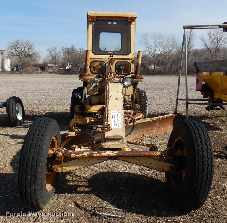 image for item DG0923 Allis Chalmers rigid frame motor grader